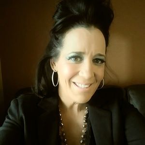 Meet your Posher, Kelley